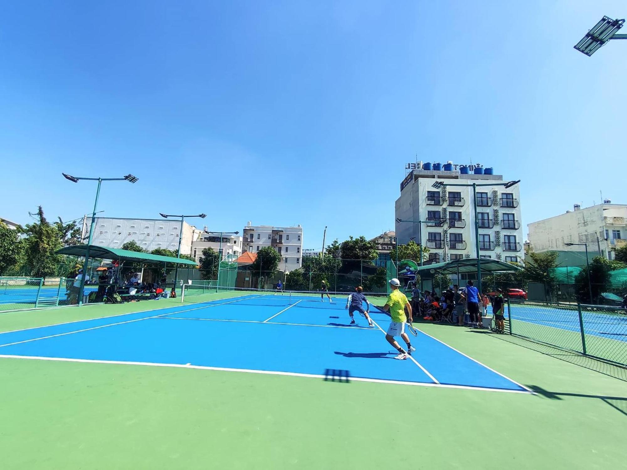 הו צ'י מין סיטי Hoa Phat Hotel & Apartment מראה חיצוני תמונה